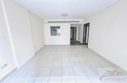 Apartment - 1 Bedroom - 2 Bathrooms for rent in Muwaileh 29 Building - Muwaileh - Sharjah