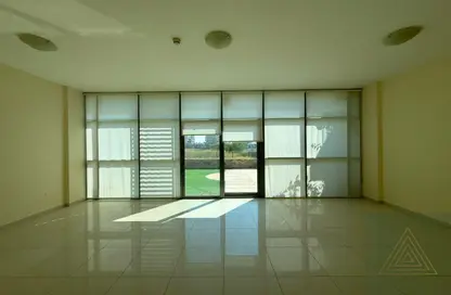 Duplex - 2 Bedrooms - 4 Bathrooms for sale in Golf Horizon B - Golf Horizon - Golf Town - Damac Hills - Dubai