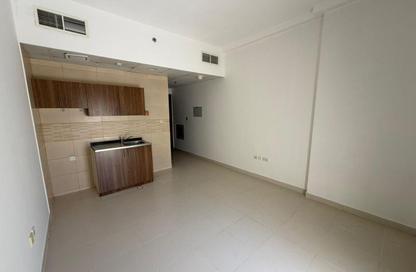 Apartment - Studio - 1 Bathroom for rent in Gold Crest Smart Tower - Ain Ajman - Ajman