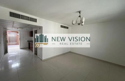 Apartment - Studio - 1 for rent in Al Khan Corniche - Al Khan - Sharjah