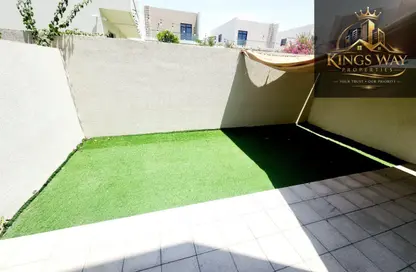 Villa - 2 Bedrooms - 4 Bathrooms for rent in Nasma Residence - Al Tai - Sharjah
