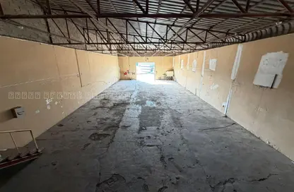 Warehouse - Studio - 1 Bathroom for rent in Industrial Building 13 - Industrial Area 13 - Sharjah Industrial Area - Sharjah