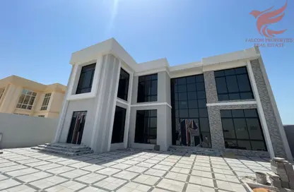 دوبلكس - 6 غرف نوم - 8 حمامات للبيع في القصيدات - رأس الخيمة