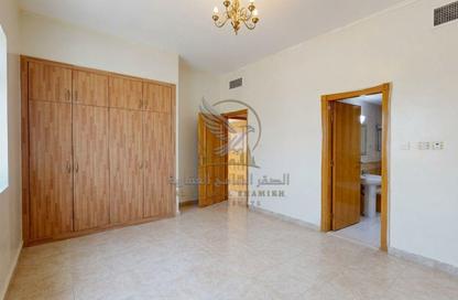 Apartment - 3 - 4 for rent in Al Qulaya'ah - Al Sharq - Sharjah