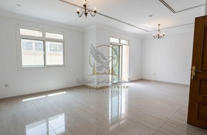 Apartment - 3 - 4 for rent in Al Qulaya'ah - Al Sharq - Sharjah Apartment - 3 - 4 for rent in Al Qulaya'ah - Al Sharq - Sharjah
