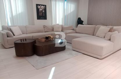 Apartment - 1 - 2 for rent in Binghatti Heights - District 10 - Jumeirah Village Circle - Dubai