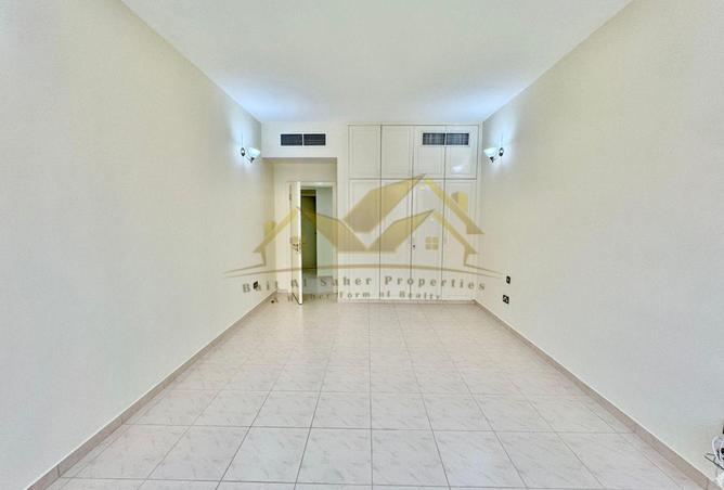 82385803 - Property Image 3