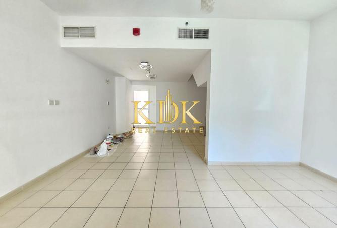 128812369 - Property Image 2