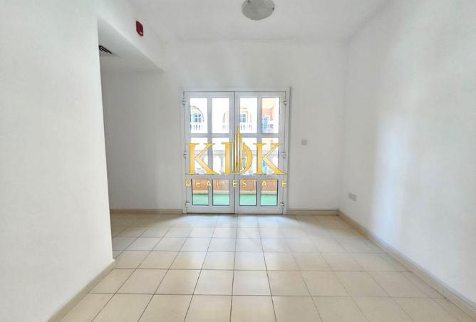 128812369 - Property Image 3