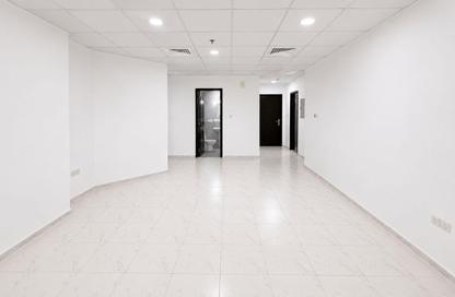 Apartment - 2 Bedrooms - 2 Bathrooms for rent in RAK Tower - Al Seer - Ras Al Khaimah