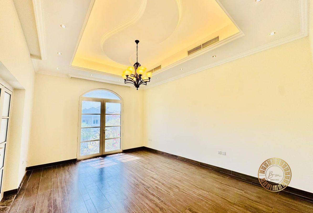 RENOVATED - LARGE FIVE-BEDROOM VILLA WITH MAIDS photo 9