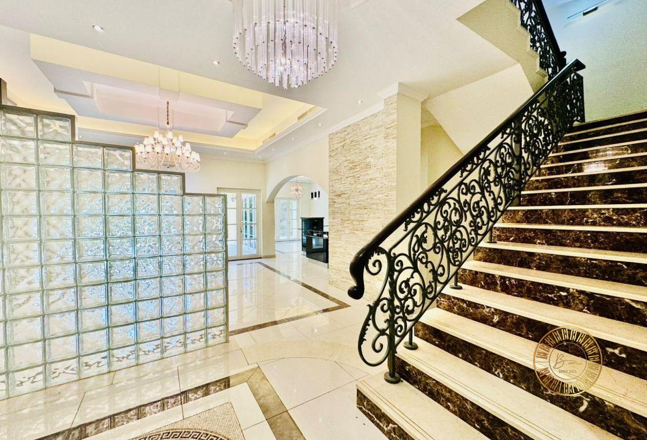RENOVATED - LARGE FIVE-BEDROOM VILLA WITH MAIDS photo 18