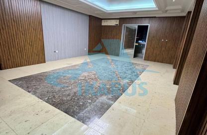 Office Space - Studio - 2 Bathrooms for rent in Al Rashidiya 3 - Al Rashidiya - Ajman