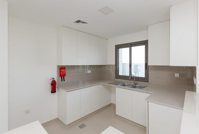 74240154 - Property Image 3