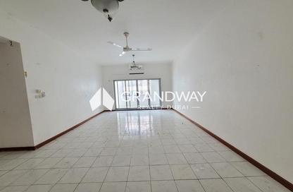 Apartment - 2 - 2 for rent in Dar Al Muraqqabat - Al Muraqqabat - Deira - Dubai Apartment - 2 - 2 for rent in Dar Al Muraqqabat - Al Muraqqabat - Deira - Dubai