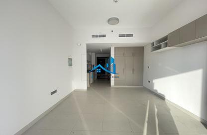 Apartment - Studio - 1 for rent in Al Waleed Garden 2 - Al Waleed Garden - Al Jaddaf - Dubai