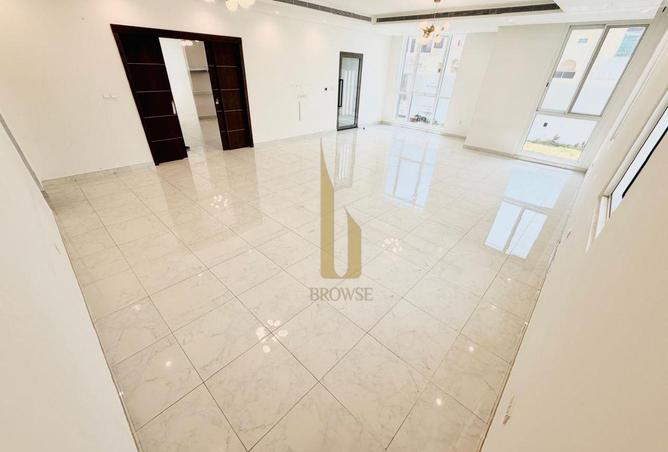133411887 - Property Image 2