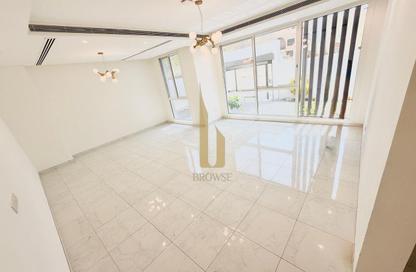 Villa - 5 Bedrooms - 5 Bathrooms for rent in Umm Suqeim 1 Villas - Umm Suqeim 1 - Umm Suqeim - Dubai