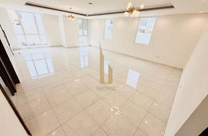 Villa - 5 Bedrooms - 5 Bathrooms for rent in Umm Suqeim 1 Villas - Umm Suqeim 1 - Umm Suqeim - Dubai Villa - 5 Bedrooms - 5 Bathrooms for rent in Umm Suqeim 1 Villas - Umm Suqeim 1 - Umm Suqeim - Dubai