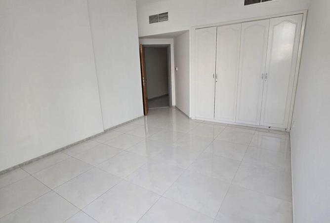 111851255 - Property Image 3
