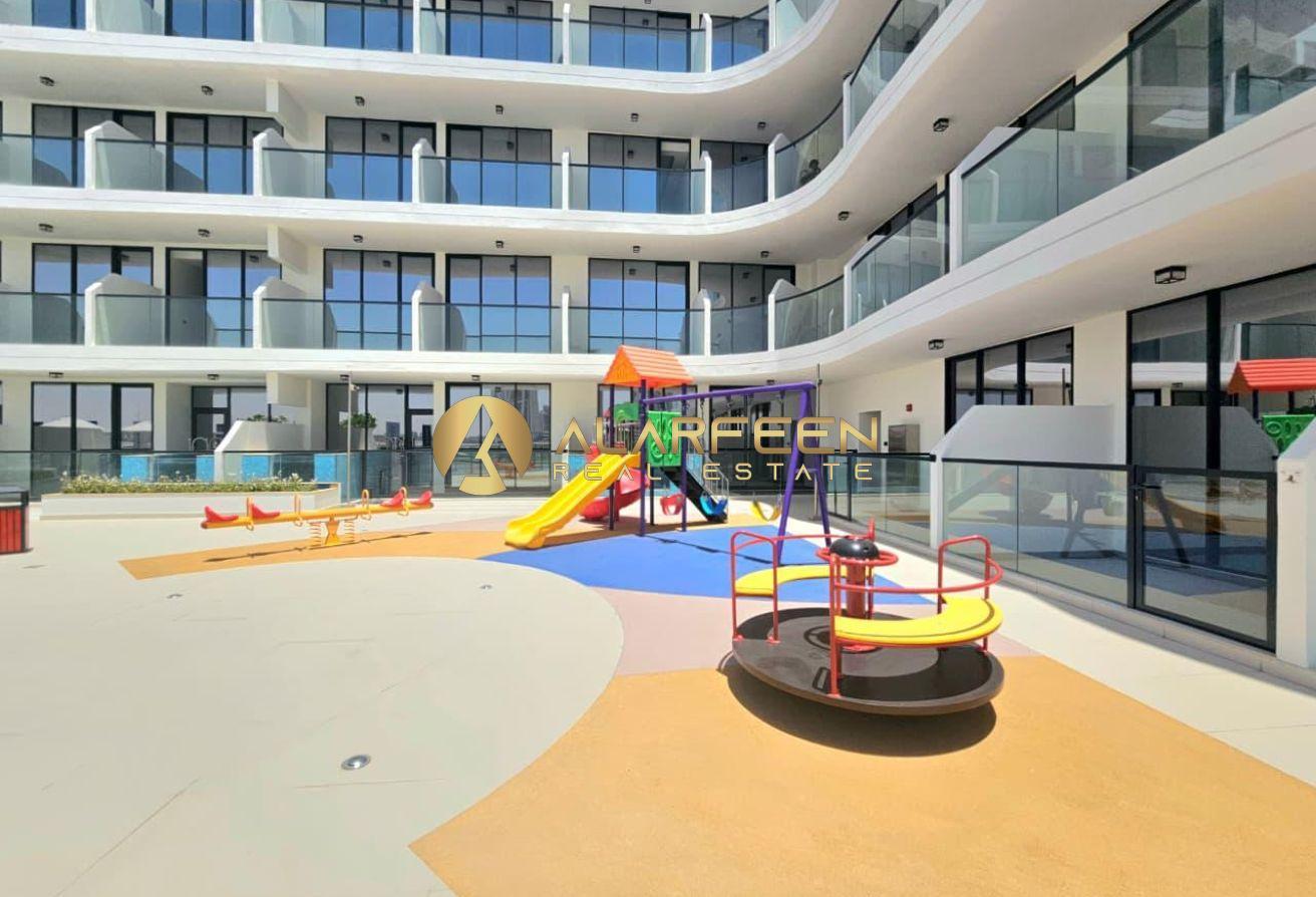 Elegant Studio | Pool View | Semi furnished photo 13
