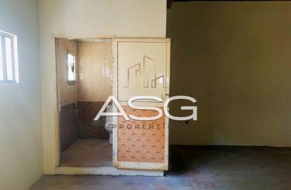 مستودع - استوديو - 1 حمام للايجار في مجمع دبي للاستثمار 2 - مجمع دبي للاستثمار - دبي مستودع - استوديو - 1 حمام للايجار في مجمع دبي للاستثمار 2 - مجمع دبي للاستثمار - دبي