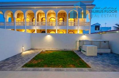 Villa - 5 Bedrooms - 6 Bathrooms for rent in Abu Hail Road - Abu Hail - Deira - Dubai