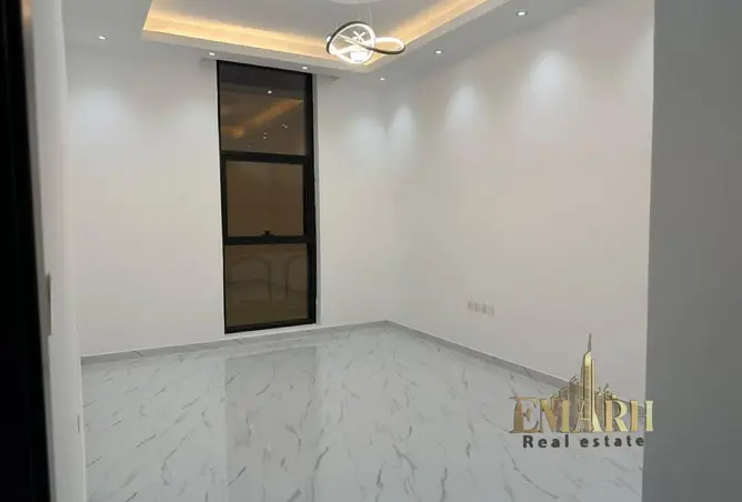 145503689 - Property Image 3