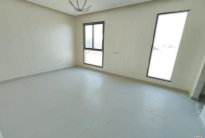 135600823 - Property Image 3