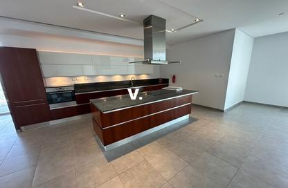 Apartment - 1 Bedroom - 2 Bathrooms for rent in Maze Tower - Sheikh Zayed Road - Dubai