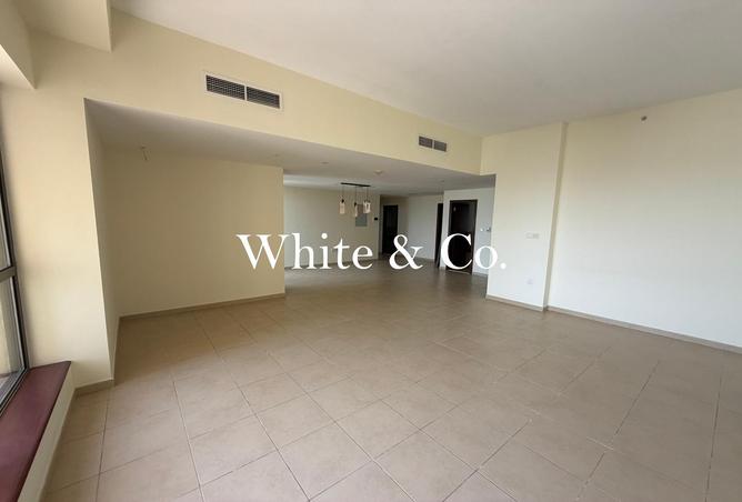 106414122 - Property Image 2