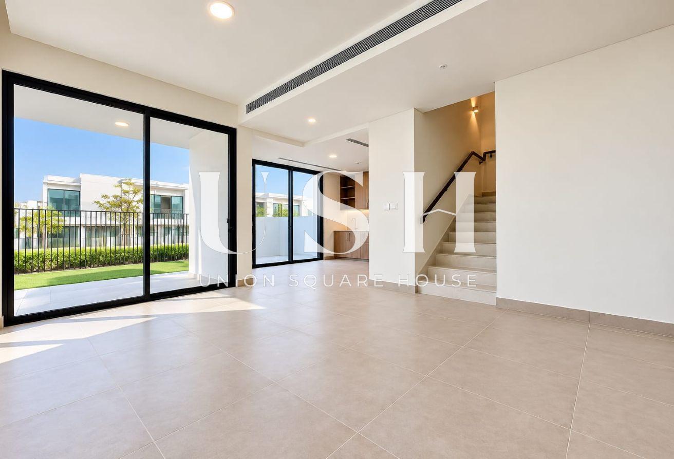 ON THE PARK | READY TO MOVE | BIGGER PLOT photo 5