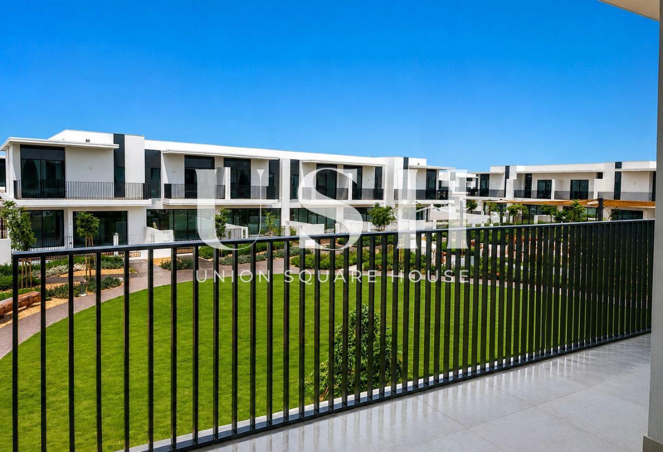 ON THE PARK | READY TO MOVE | BIGGER PLOT photo 6