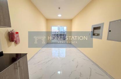 Apartment - Studio - 1 Bathroom for rent in Al Karama Sqaure - Al Karama - Dubai