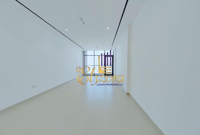 3 BR Apartment in Al Qusais with Covered Parking photo 3