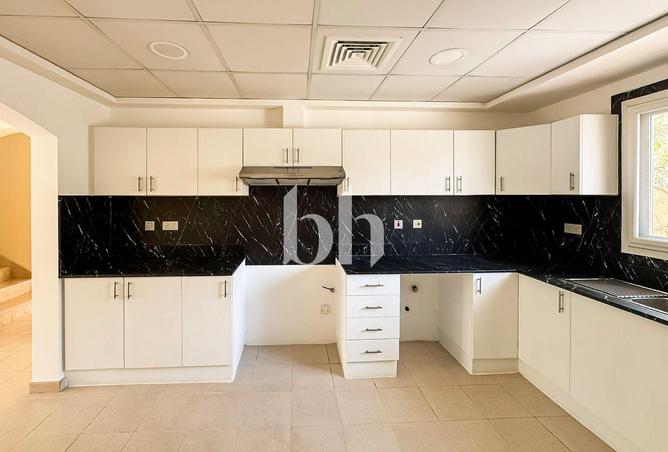 141463816 - Property Image 3