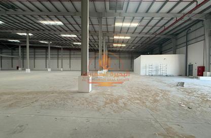 Warehouse - Studio - 2 Bathrooms for rent in Al Sajaa S - Al Sajaa - Sharjah