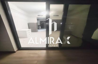 Apartment - Studio - 1 Bathroom for rent in Rukan Tower A - Rukan Tower - Rukan - Dubai Land - Dubai Apartment - Studio - 1 Bathroom for rent in Rukan Tower A - Rukan Tower - Rukan - Dubai Land - Dubai