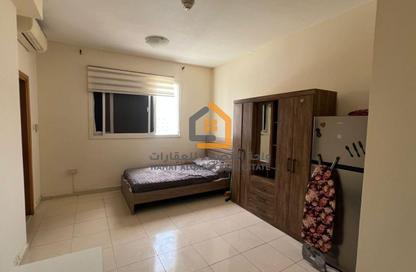 Apartment - Studio - 1 Bathroom for rent in Al Qulaya'ah - Al Sharq - Sharjah