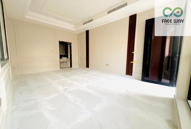 137446985 - Property Image 2