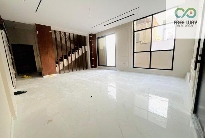 137446985 - Property Image 3