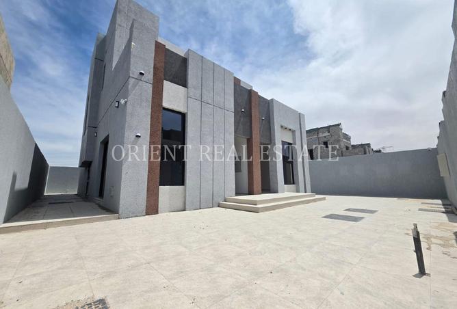 71117305 - Property Image 2