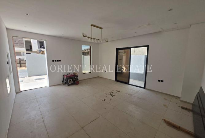 71117305 - Property Image 3