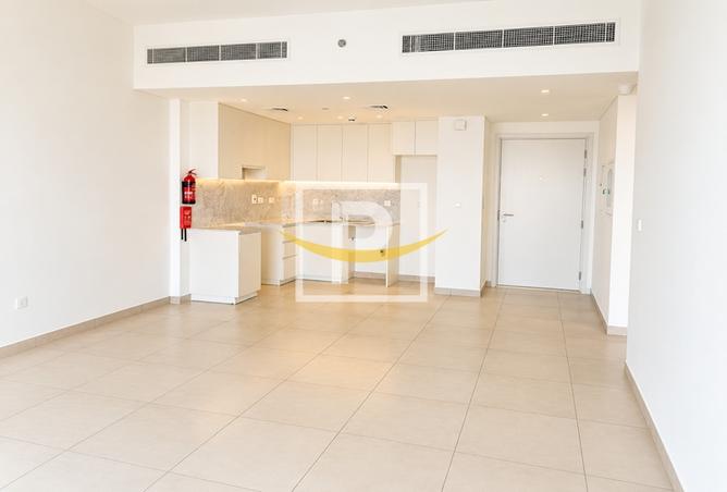 Spacious 1 Bedroom | With Balcony | VACANT SOON! photo 2