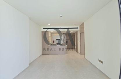 Apartment - 1 - 2 for rent in Binghatti Pinnacle - Dubai Healthcare City 2 - Al Jaddaf - Dubai