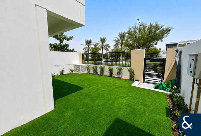 Single Row | Type 2 | Landscaped — 2