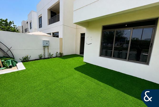 Single Row | Type 2 | Landscaped