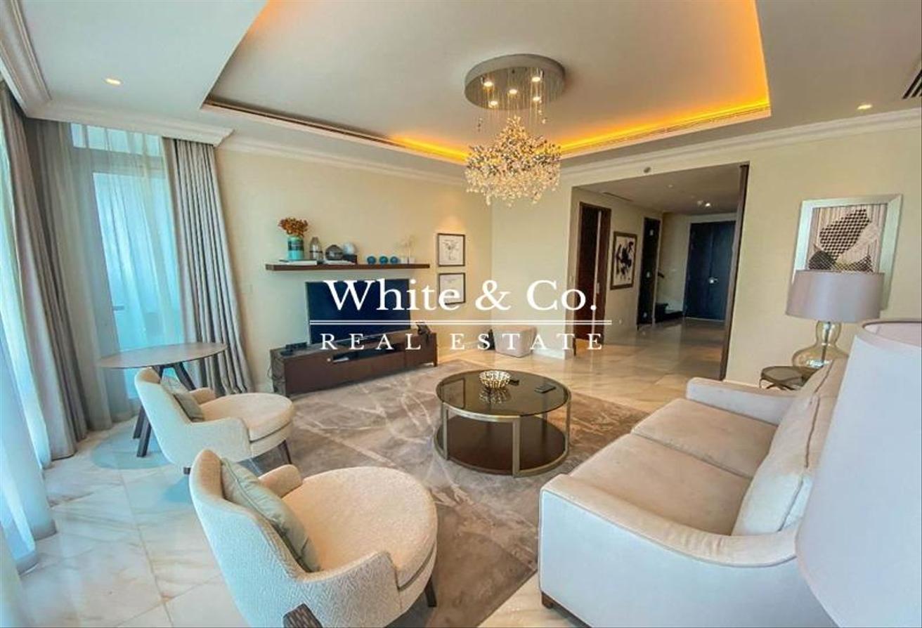LUXURY PENTHOUSE | VACANT NOW | BEST PRICE photo 3