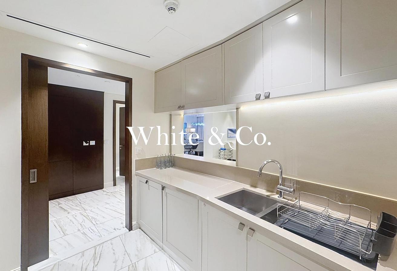 LUXURY PENTHOUSE | VACANT NOW | BEST PRICE photo 5