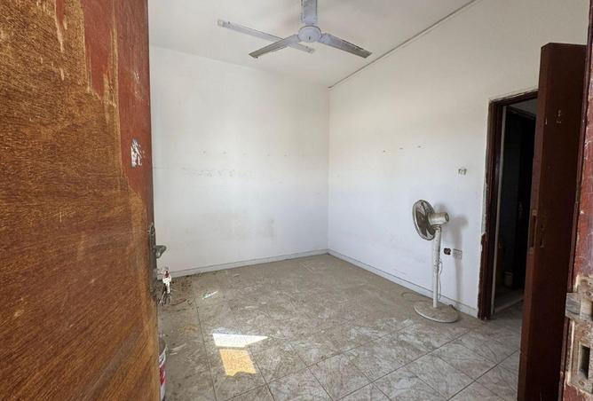 78185755 - Property Image 3